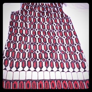 Beautiful fully lined sleeveless dress